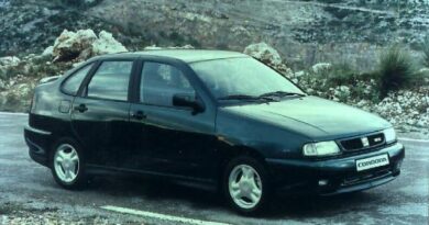 Seat Cordoba (1993-2002) - scatola fusibili e relè