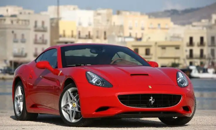 Ferrari California (2008-2014) - scatola fusibili e relè