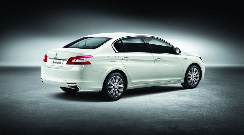 Peugeot 408 (2011-2016) - scatola fusibili e relè