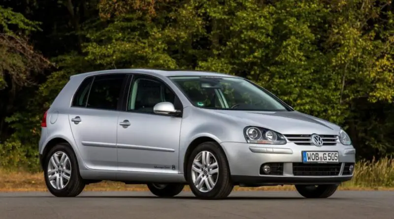 Volkswagen Golf V (2003-2009) - Scatola dei fusibili