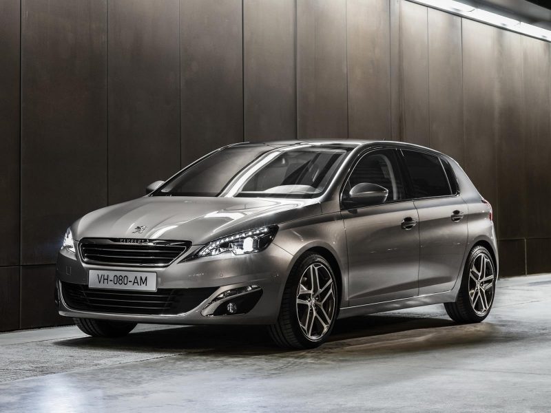 Peugeot 308 (2016) - scatola dei fusibili