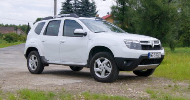 Dacia Duster (2010-2017) - Scatola dei fusibili