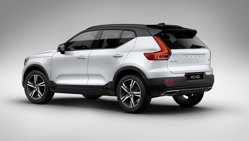 Volvo XC40 (2018-2019) - scatola dei fusibili