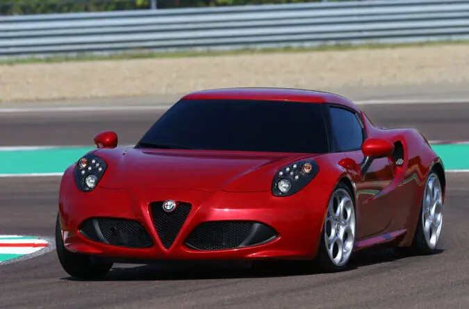 Alfa Romeo 4C (2013-2016) - scatola dei fusibili