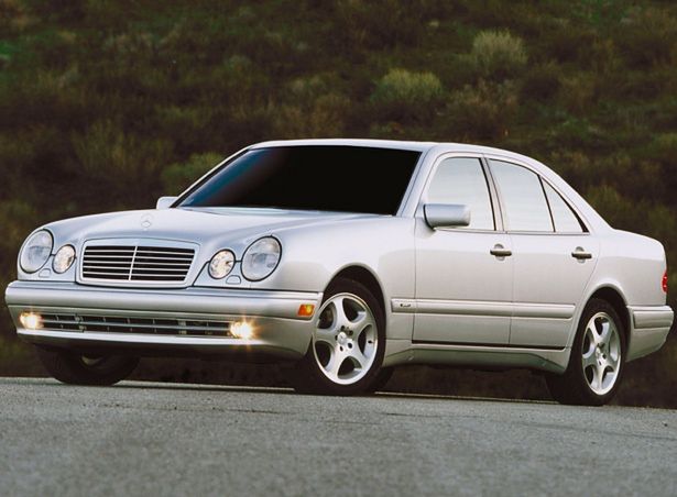 Mercedes-Benz Classe E W210 (1995-2002) - Scatola dei fusibili