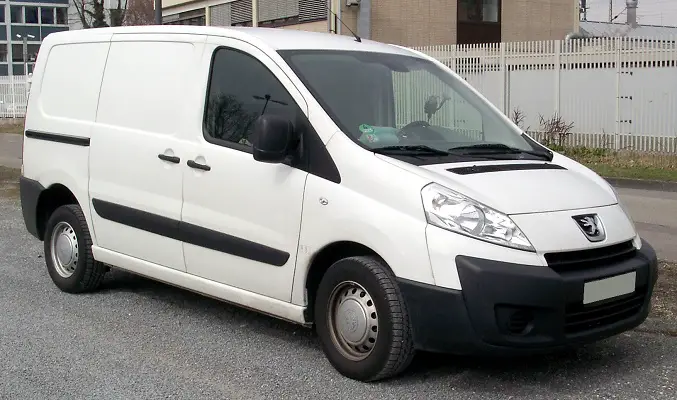 Peugeot Expert VU (2007-2012) - scatola dei fusibili
