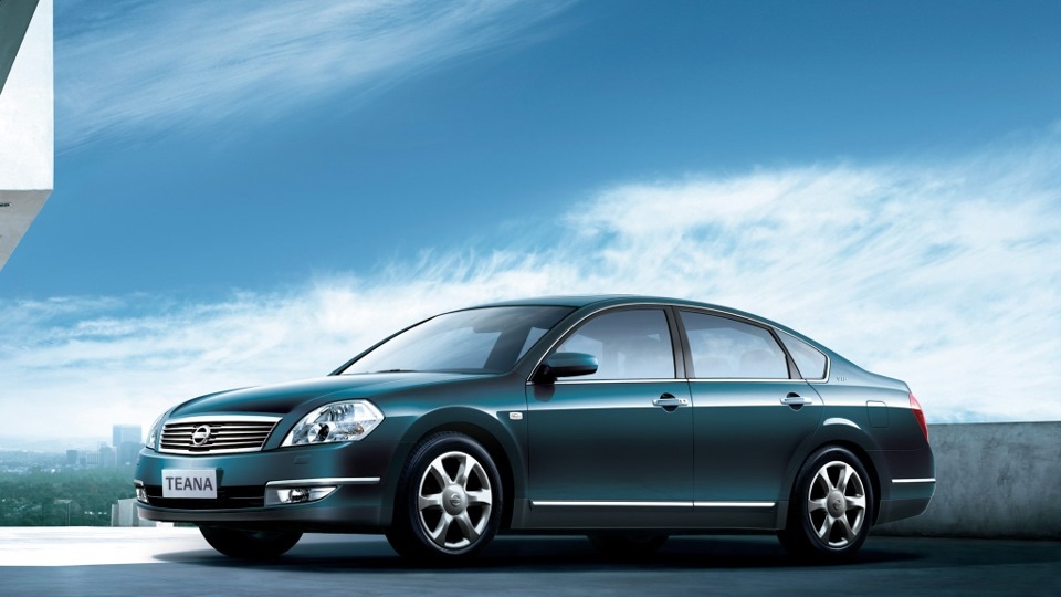 Nissan Teana (J31) (2003-2008) - scatola dei fusibili