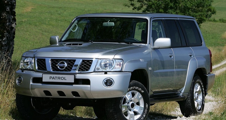Nissan Patrol Y61 (2004-2013) - Scatola dei fusibili e relè