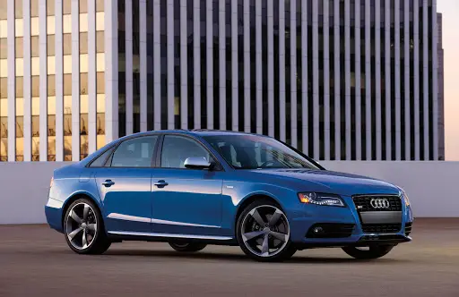 Audi S4 (2011-2012) - scatola dei fusibili
