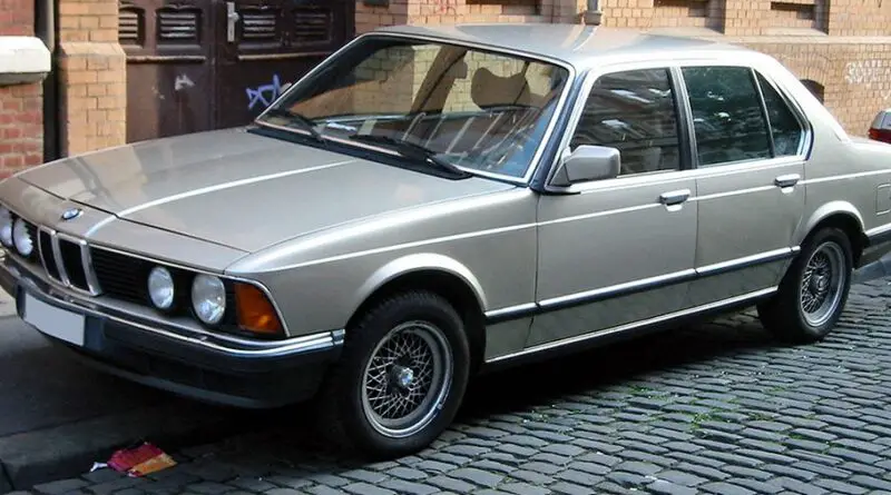 BMW 7 E23 (1977-1987) - scatola dei fusibili