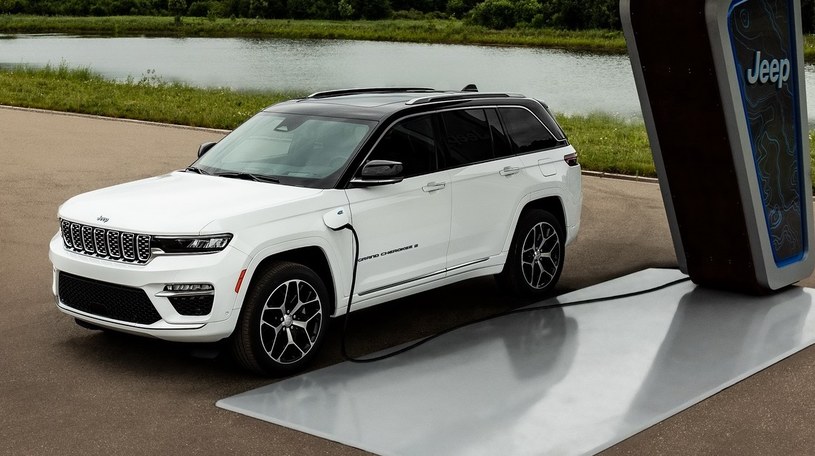 Jeep Grand Cherokee 4xe (2022) - scatola dei fusibili