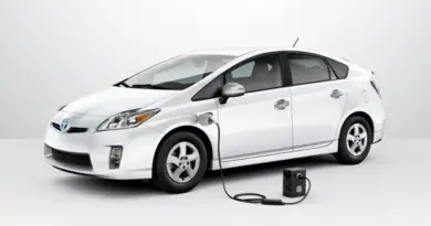 Toyota Prius Plug-in Hybrid (2010) - scatola dei fusibili